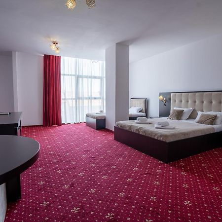 Hotel N Residence Timisoara Ngoại thất bức ảnh