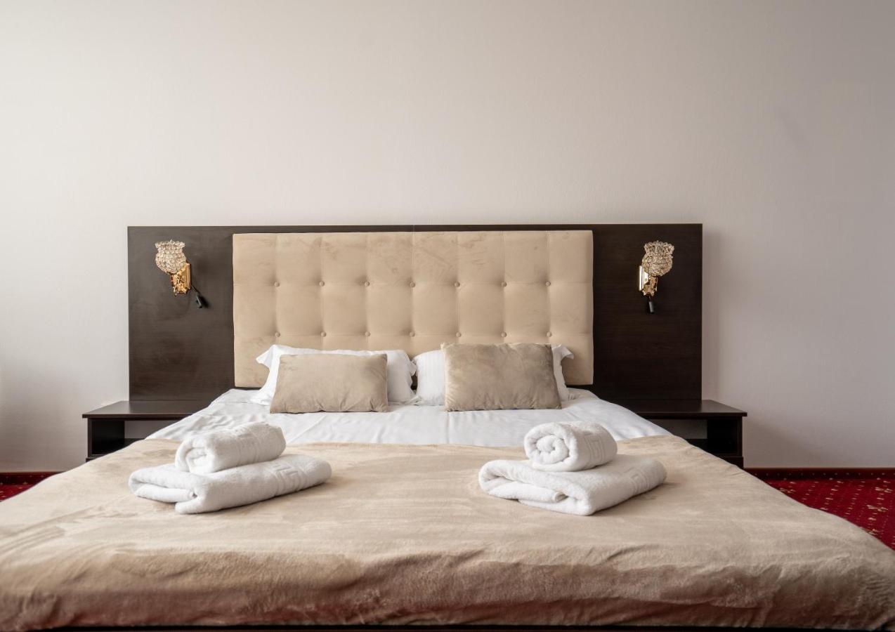 Hotel N Residence Timisoara Ngoại thất bức ảnh