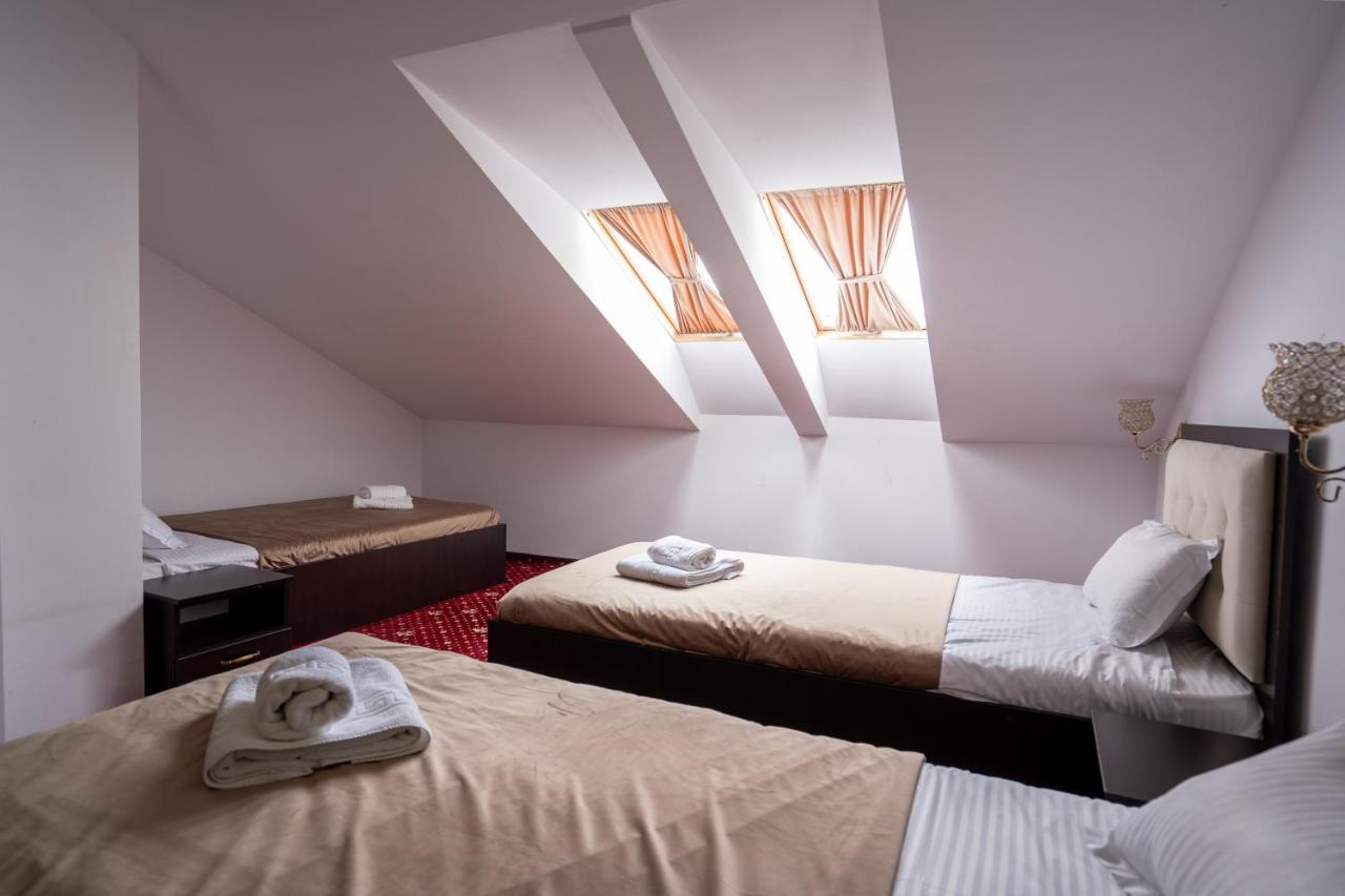 Hotel N Residence Timisoara Ngoại thất bức ảnh