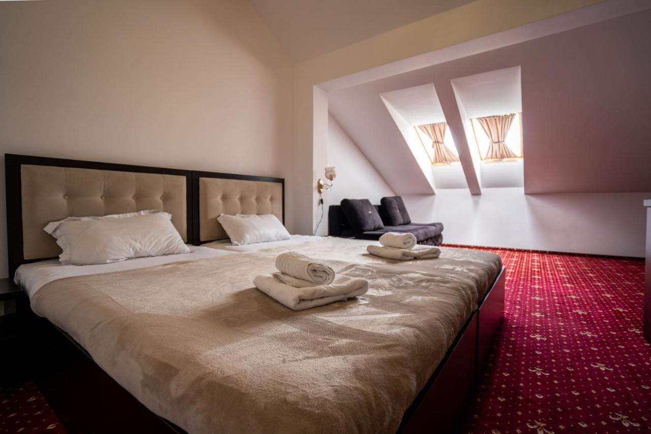 Hotel N Residence Timisoara Ngoại thất bức ảnh