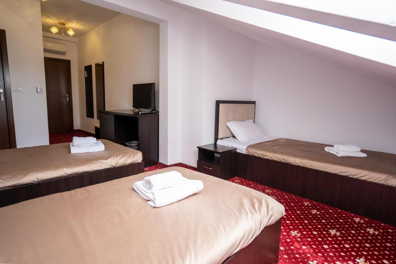 Hotel N Residence Timisoara Ngoại thất bức ảnh